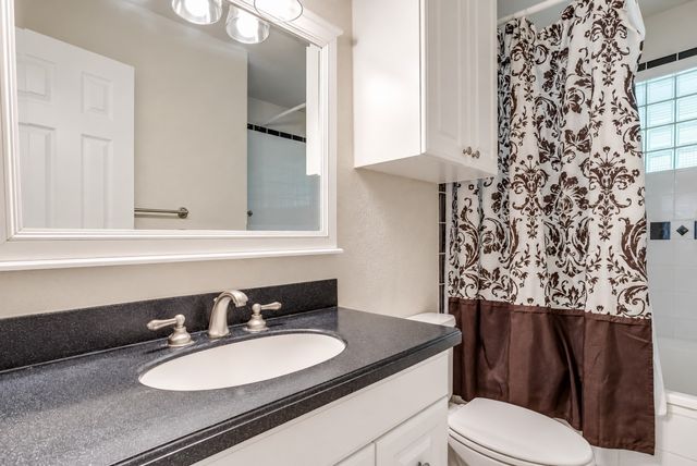 1813 Thomas Place, Arlington, TX 76010