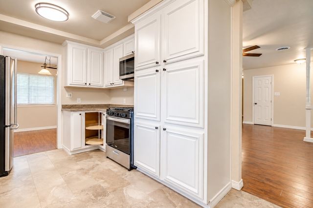 1813 Thomas Place, Arlington, TX 76010