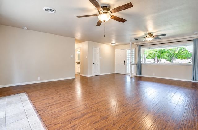 1813 Thomas Place, Arlington, TX 76010