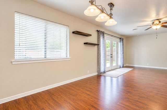 1813 Thomas Place, Arlington, TX 76010