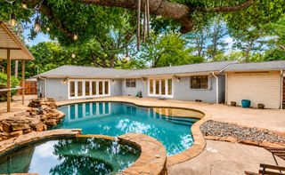 1813 Thomas Place, Arlington, TX 76010