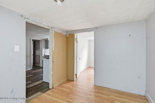 3011 Blevins Gap Rd, Louisville, KY 40272