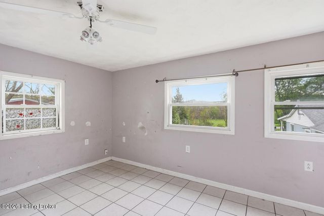 3011 Blevins Gap Rd, Louisville, KY 40272