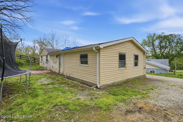3011 Blevins Gap Rd, Louisville, KY 40272