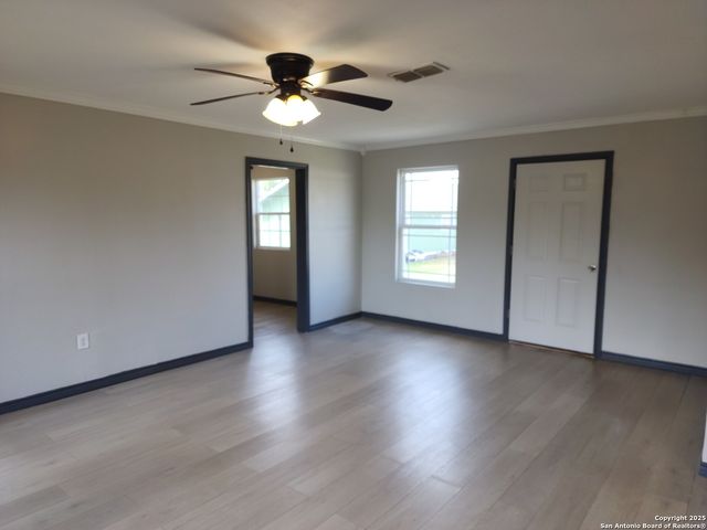 20335 CAMPBELLTON RD, San Antonio, TX 78264