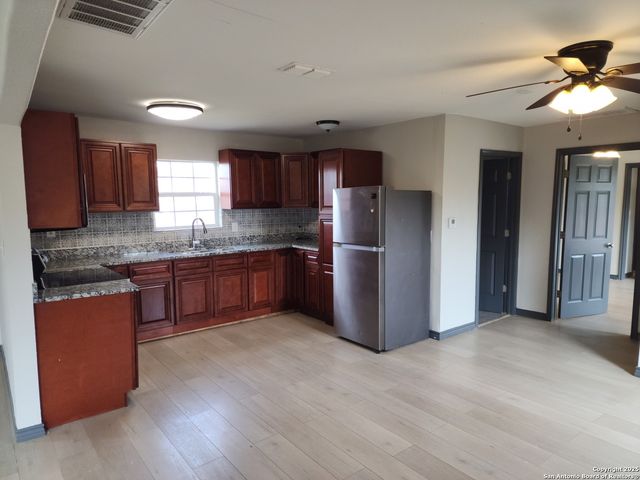 20335 CAMPBELLTON RD, San Antonio, TX 78264