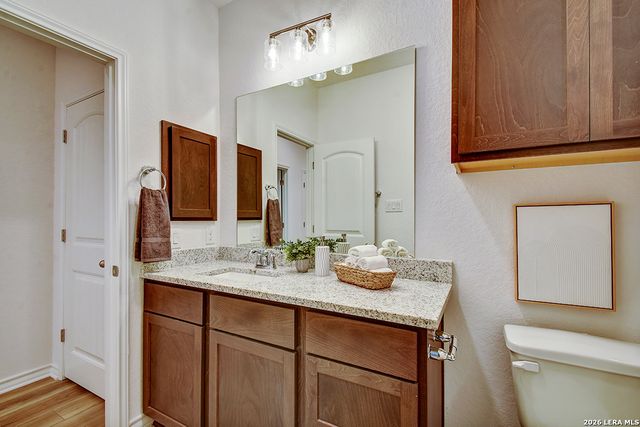 352 Caveside Drive, Canyon Lake, TX 78133