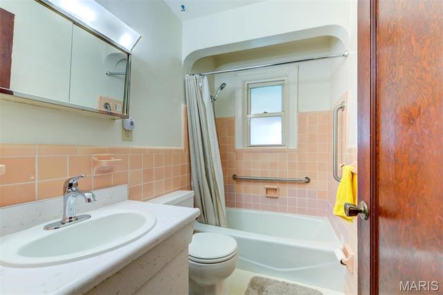 2935 Hilleman Avenue, St Louis, MO 63114