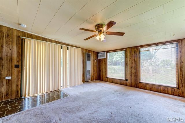 2935 Hilleman Avenue, St Louis, MO 63114