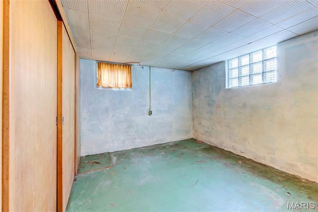 2935 Hilleman Avenue, St Louis, MO 63114