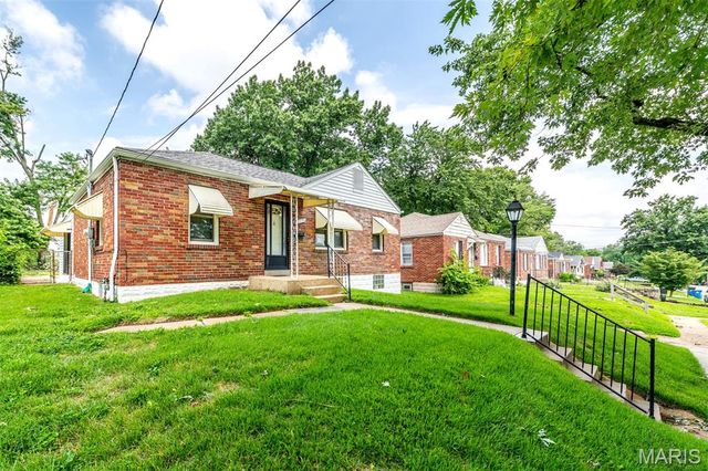2935 Hilleman Avenue, St Louis, MO 63114