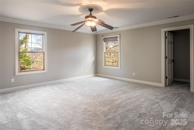 98 Sovereign Lane, Fairview, NC 28730