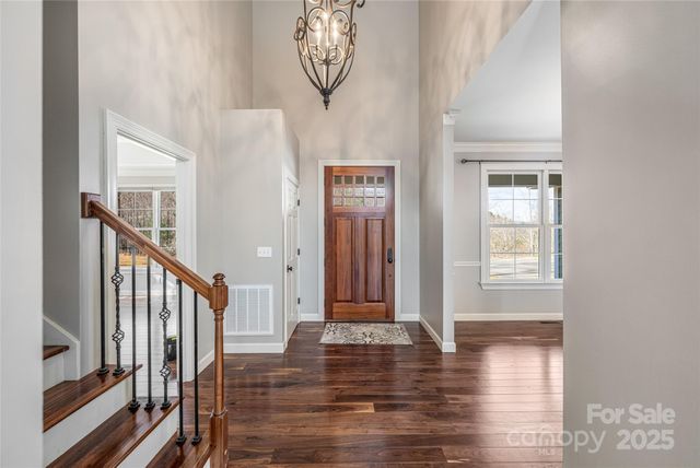 98 Sovereign Lane, Fairview, NC 28730