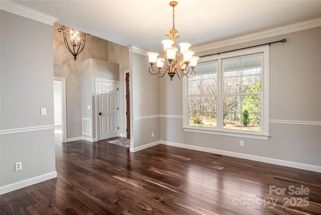 98 Sovereign Lane, Fairview, NC 28730