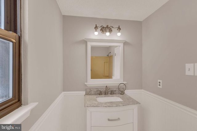 70 ORCHARD CT, Royersford, PA 19468