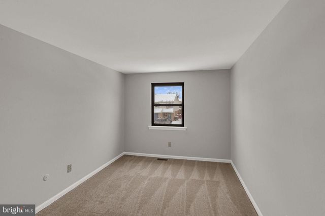 70 ORCHARD CT, Royersford, PA 19468