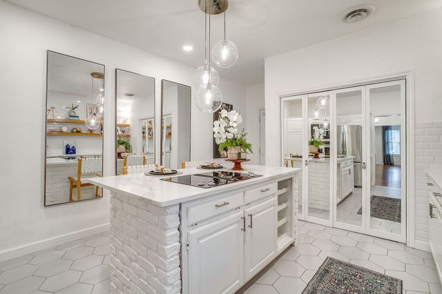 4101 El Campo Avenue, Fort Worth, TX 76107