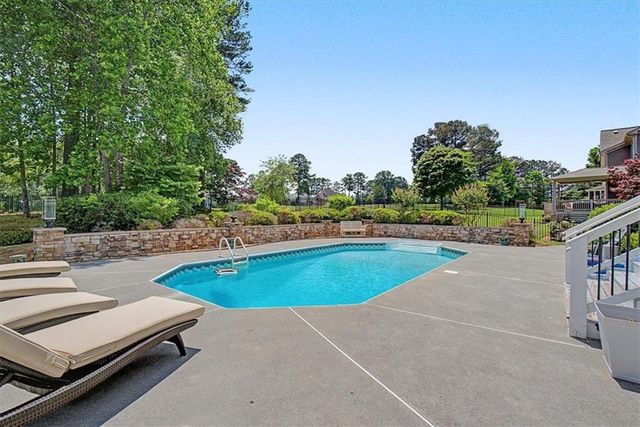 94 Brisbane Drive, Acworth, GA 30101