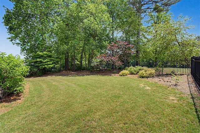 94 Brisbane Drive, Acworth, GA 30101
