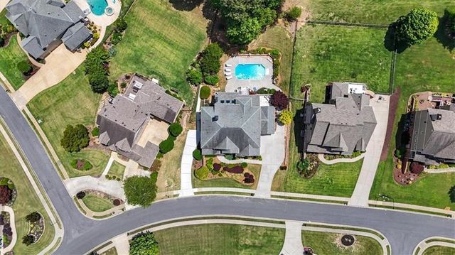 94 Brisbane Drive, Acworth, GA 30101