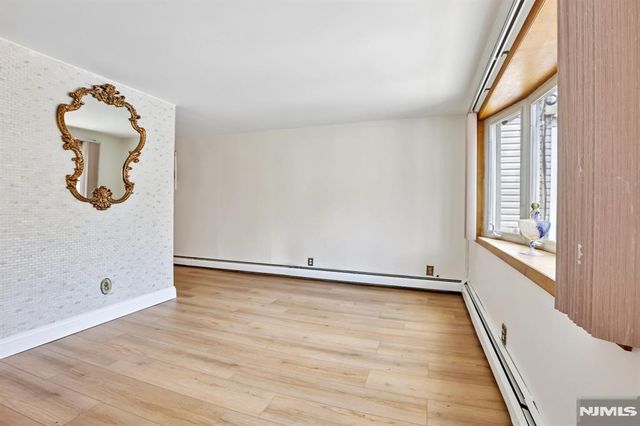 18 Patterson Street, Harrison, NJ 07029