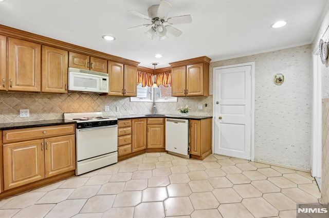 18 Patterson Street, Harrison, NJ 07029