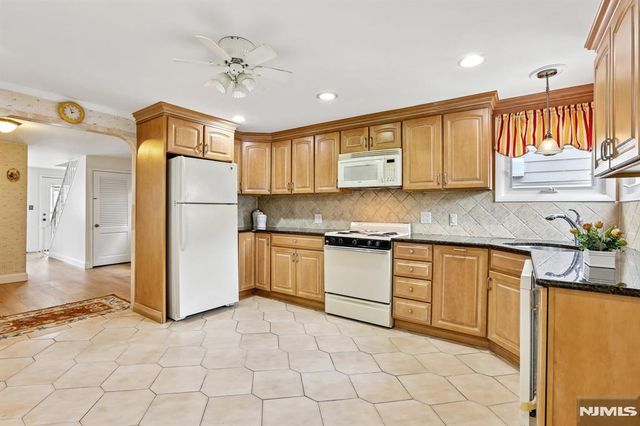 18 Patterson Street, Harrison, NJ 07029