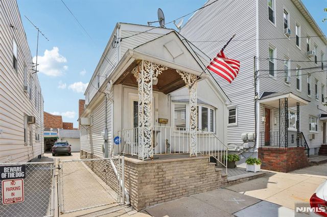18 Patterson Street, Harrison, NJ 07029