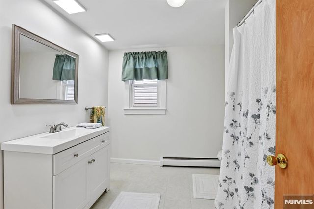 18 Patterson Street, Harrison, NJ 07029