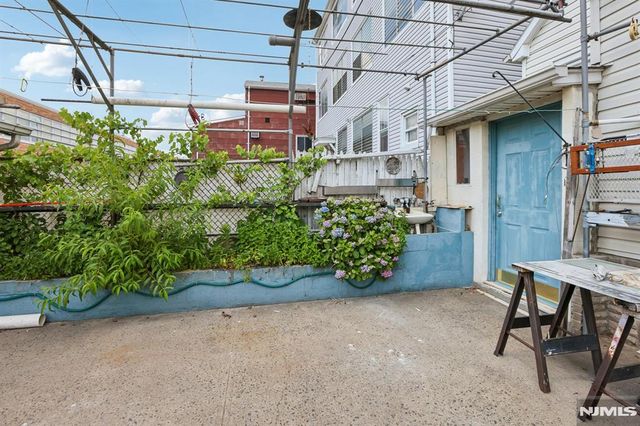 18 Patterson Street, Harrison, NJ 07029