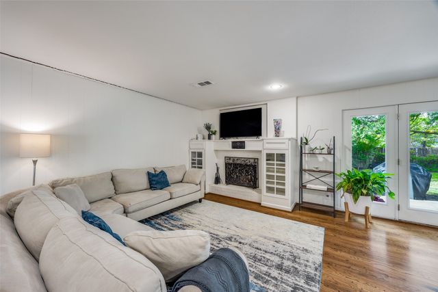 11539 Cromwell Circle, Dallas, TX 75229