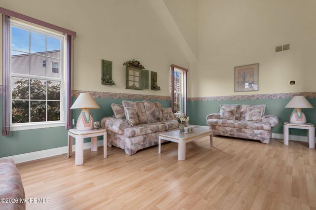 107 Shenandoah Boulevard, Toms River, NJ 08753