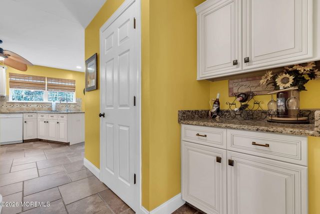 107 Shenandoah Boulevard, Toms River, NJ 08753