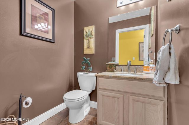 107 Shenandoah Boulevard, Toms River, NJ 08753