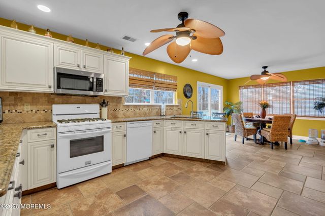 107 Shenandoah Boulevard, Toms River, NJ 08753