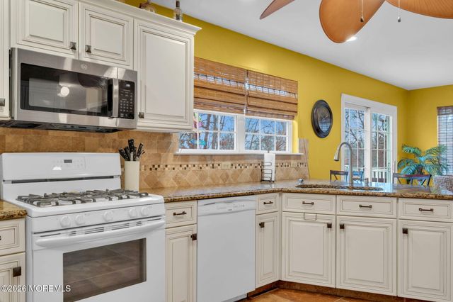 107 Shenandoah Boulevard, Toms River, NJ 08753