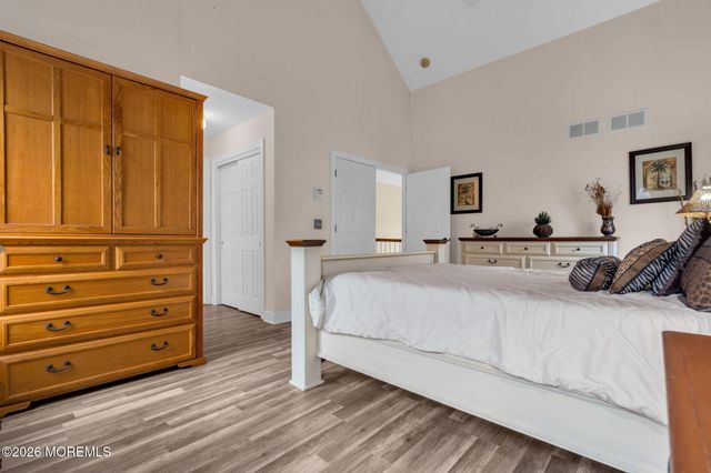 107 Shenandoah Boulevard, Toms River, NJ 08753