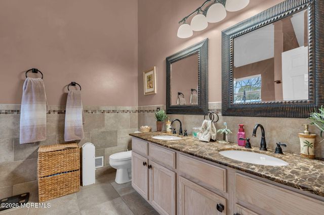 107 Shenandoah Boulevard, Toms River, NJ 08753