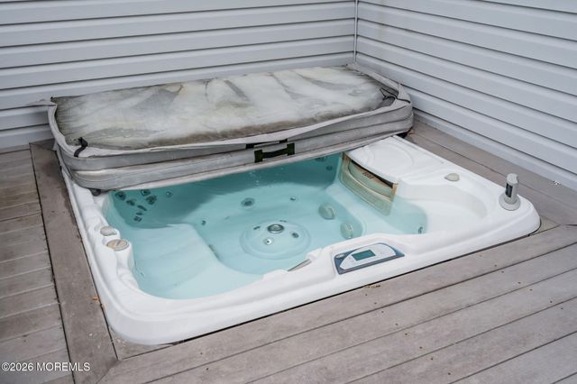 107 Shenandoah Boulevard, Toms River, NJ 08753