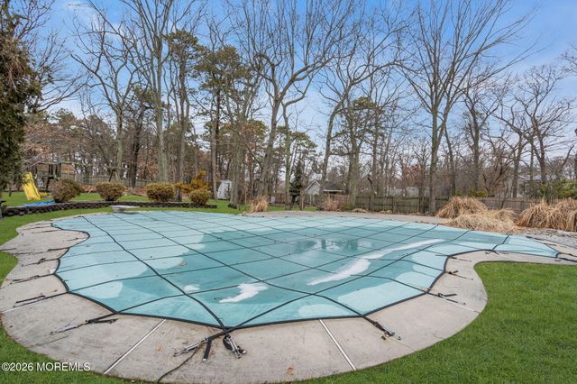 107 Shenandoah Boulevard, Toms River, NJ 08753