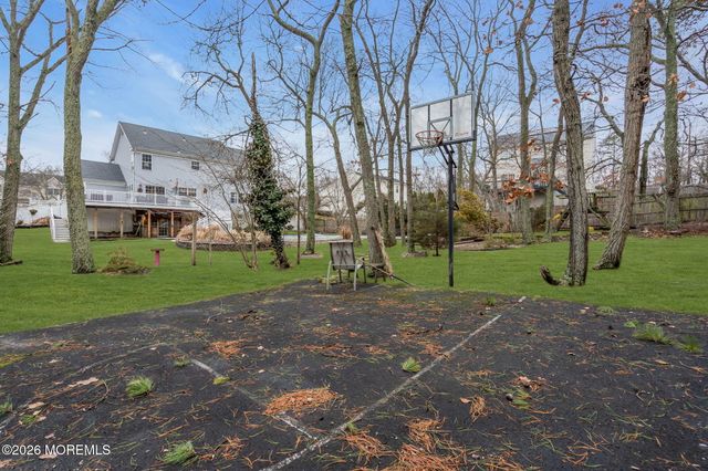 107 Shenandoah Boulevard, Toms River, NJ 08753