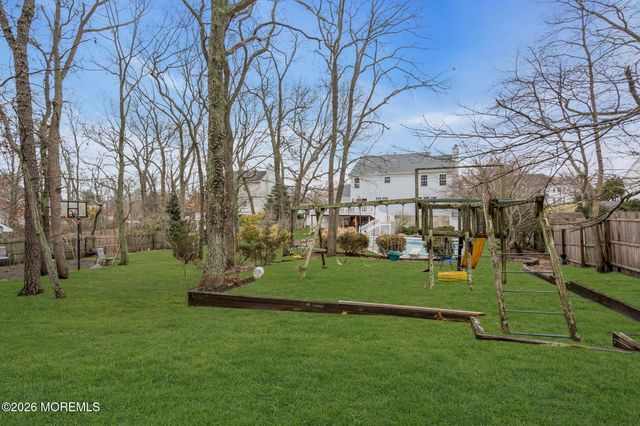 107 Shenandoah Boulevard, Toms River, NJ 08753