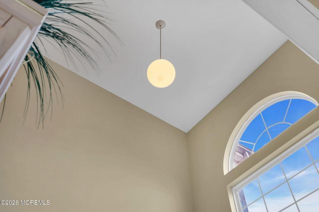 107 Shenandoah Boulevard, Toms River, NJ 08753