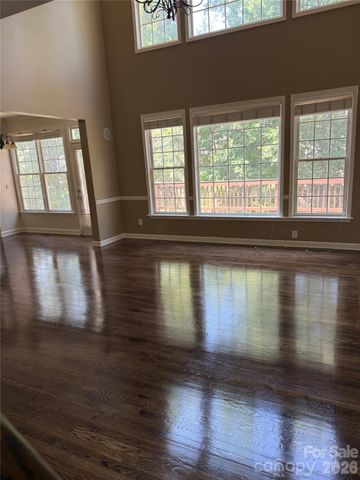 2421 Arden Gate Lane, Charlotte, NC 28262