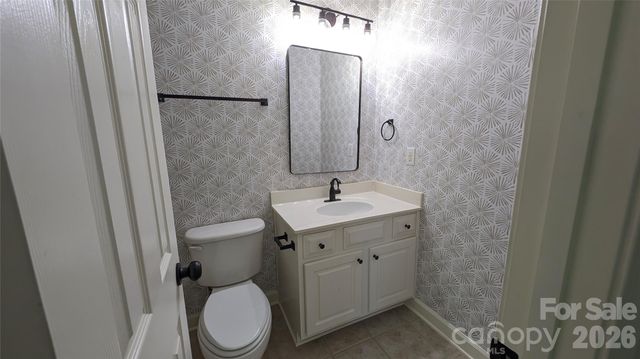 2421 Arden Gate Lane, Charlotte, NC 28262