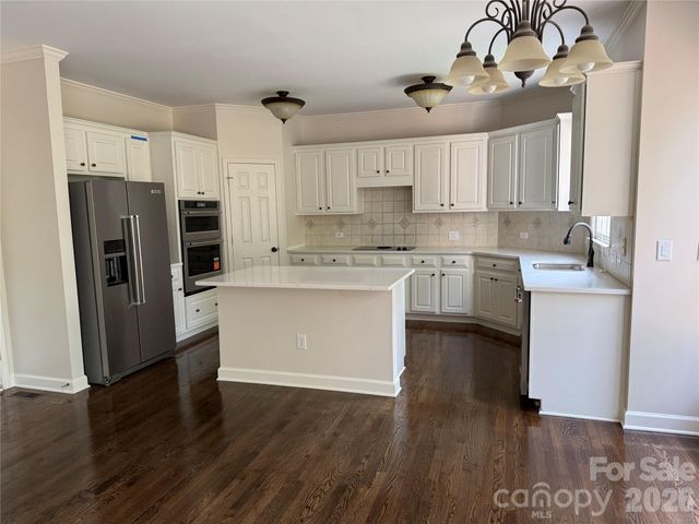 2421 Arden Gate Lane, Charlotte, NC 28262