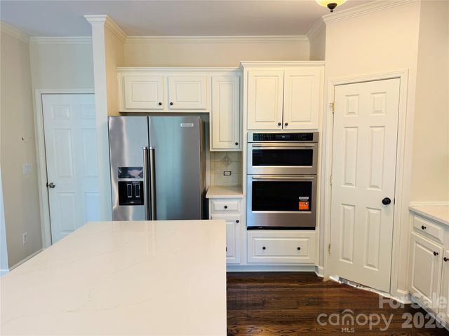 2421 Arden Gate Lane, Charlotte, NC 28262