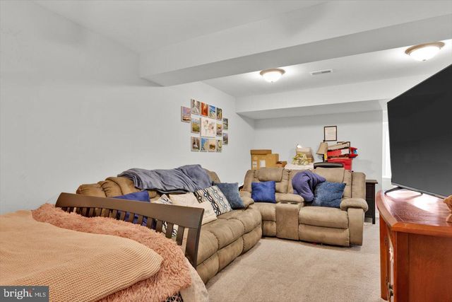 105 MILLSTREAM RD, Pine Hill, NJ 08021