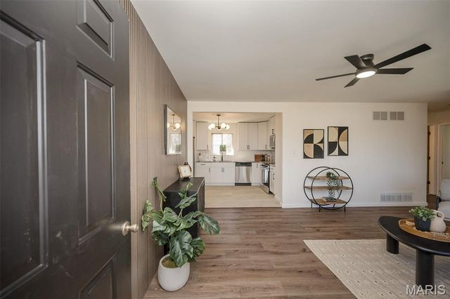 1829 Main Drive, High Ridge, MO 63049