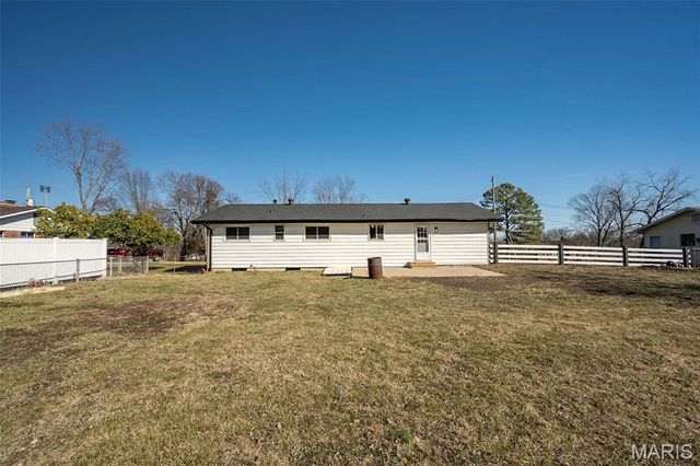 1829 Main Drive, High Ridge, MO 63049